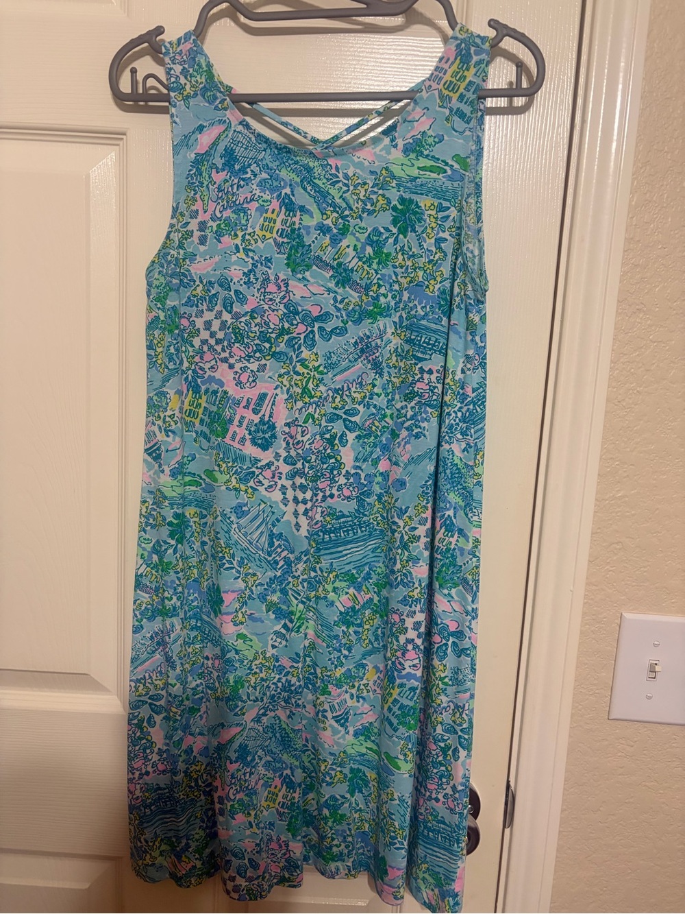 Sleeveless Tropical Print Shift Dress in Aqua & Pink
